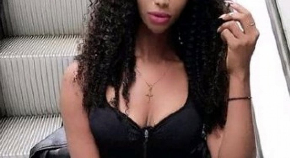 Zennia Brown - photo 3