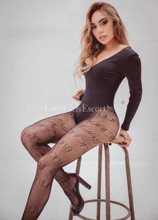 Bella - photo 18