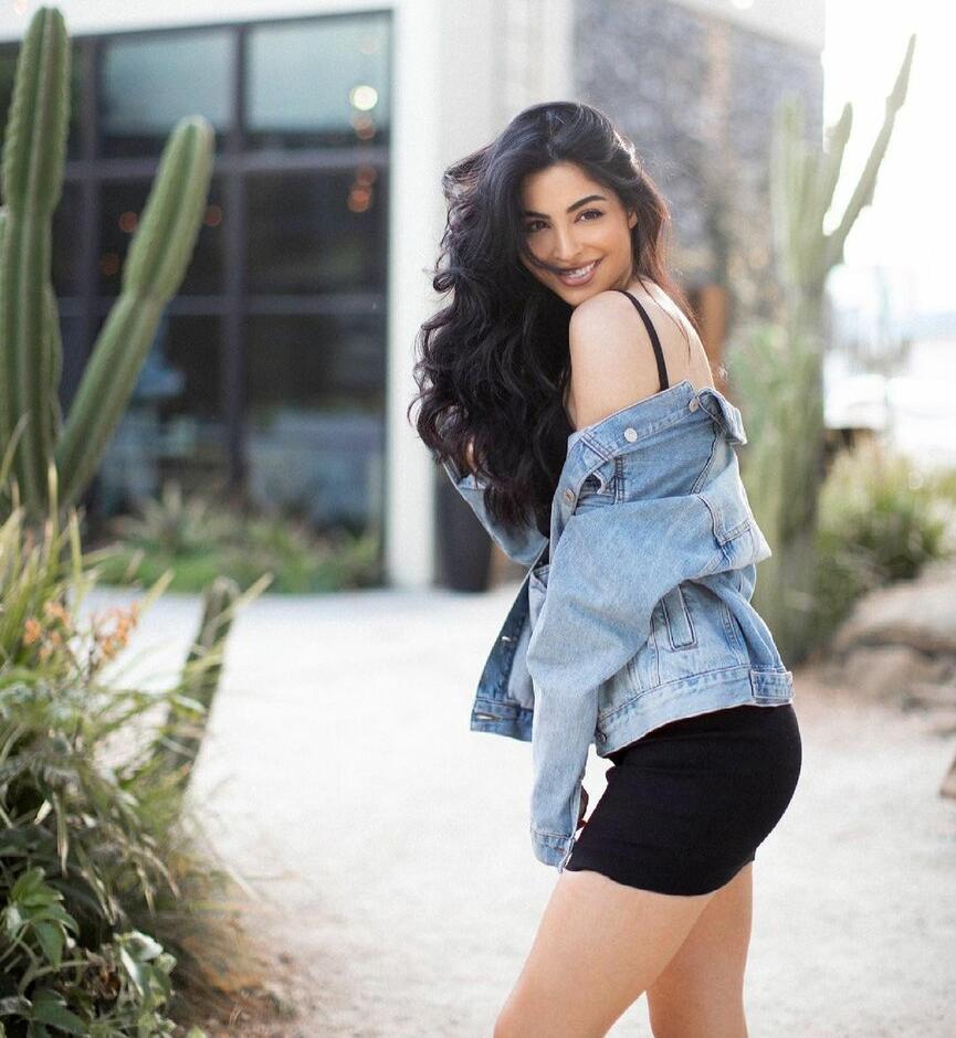 Eliana - photo 15