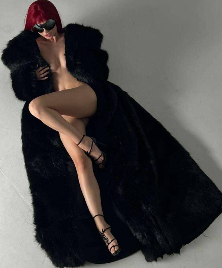 Helena - photo 701