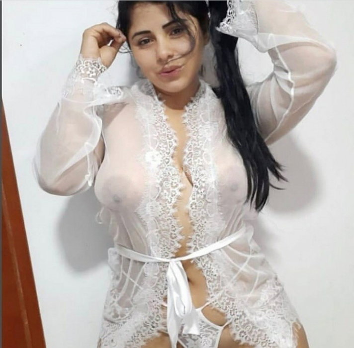 Adriana - photo
