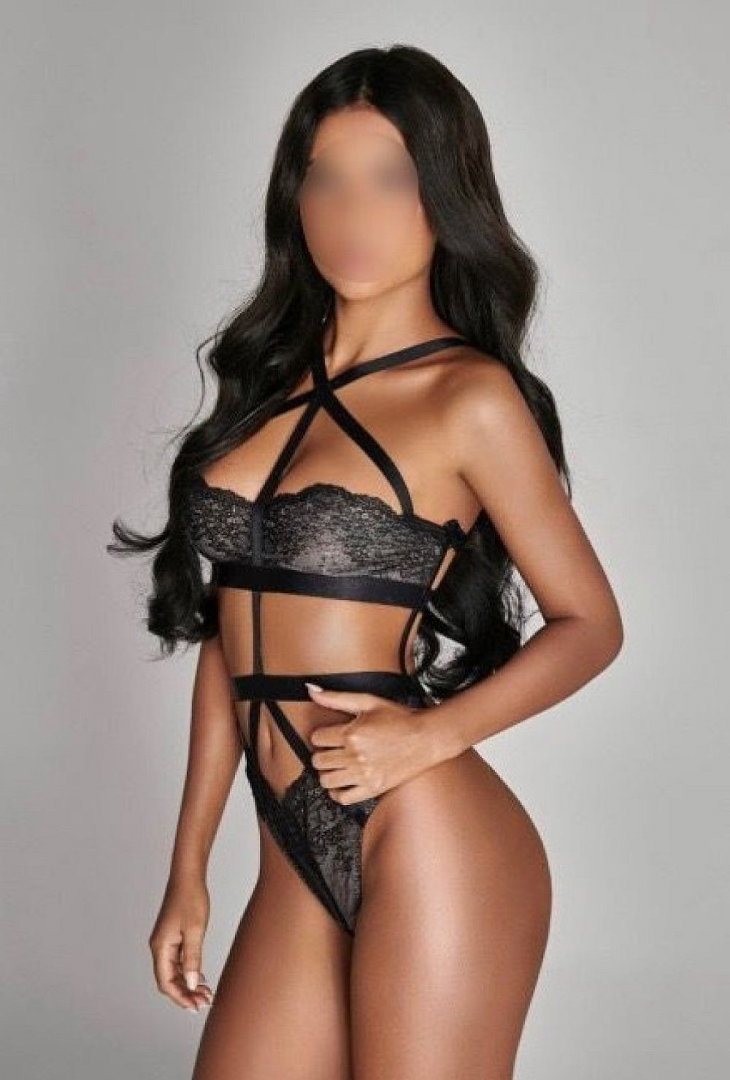 Nicole - photo 8
