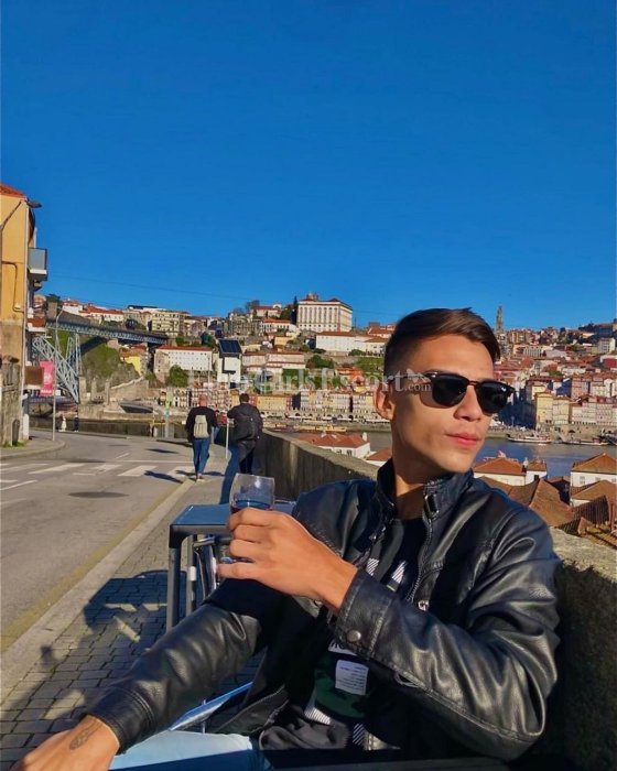 Carlos - photo
