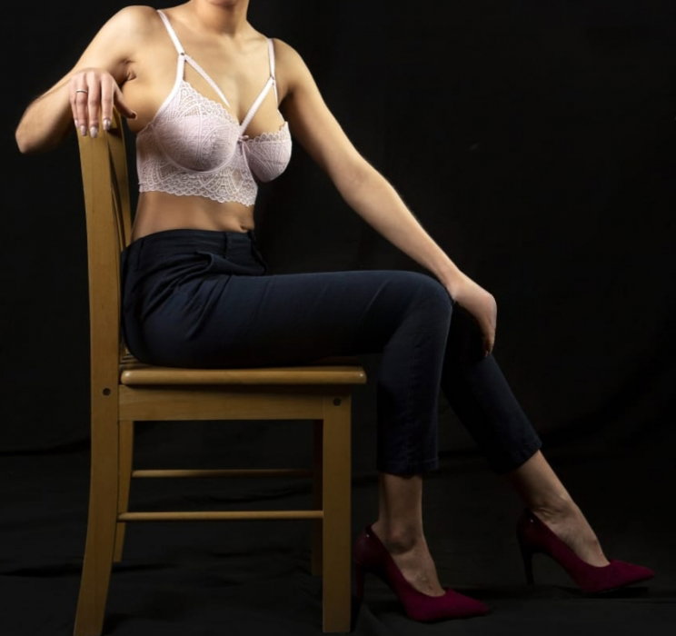 Lara - photo