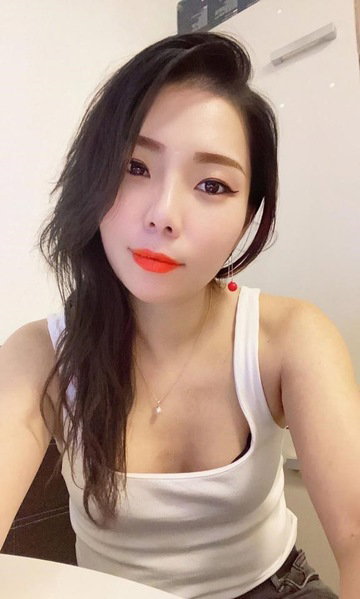 Jenny - photo 4