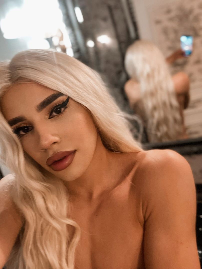 Emma Jolie - photo 20