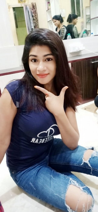 Monika Singh - foto 2