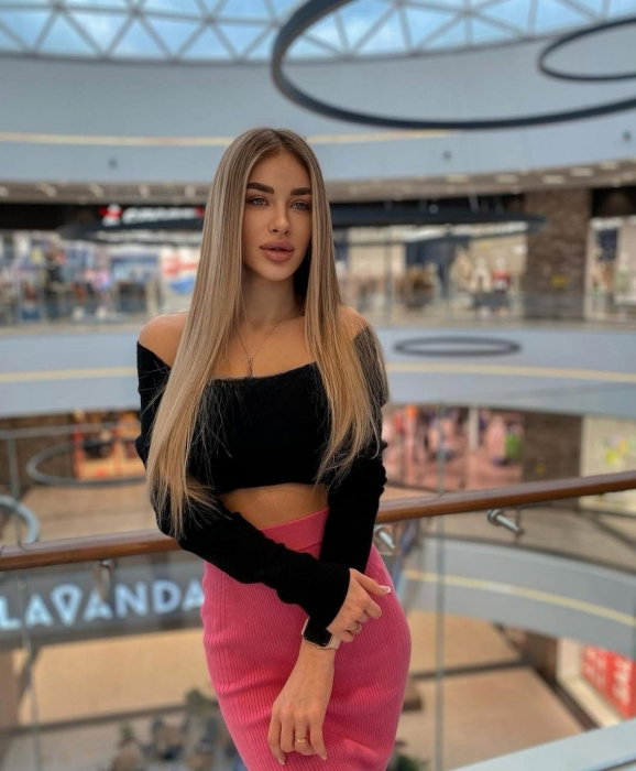 Elena - photo