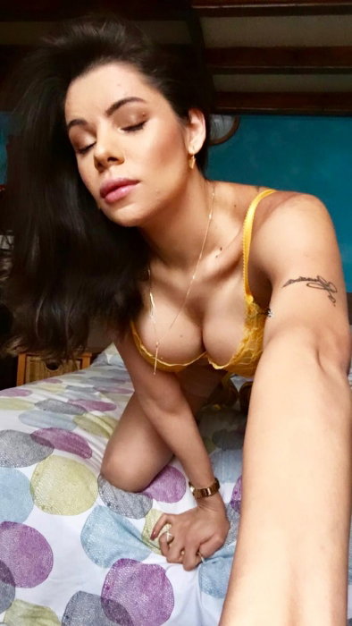 Camila - photo