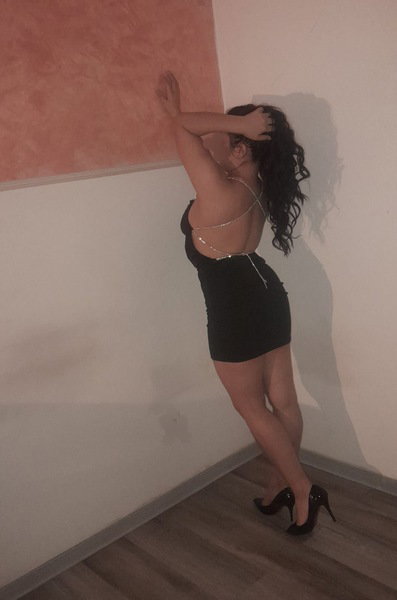 NELLY Wieder da! - erotische Massage - photo