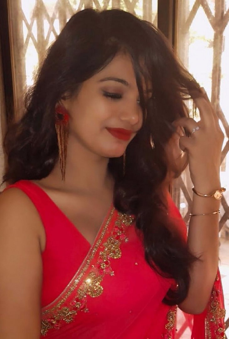 Riya Agarwal - foto 3