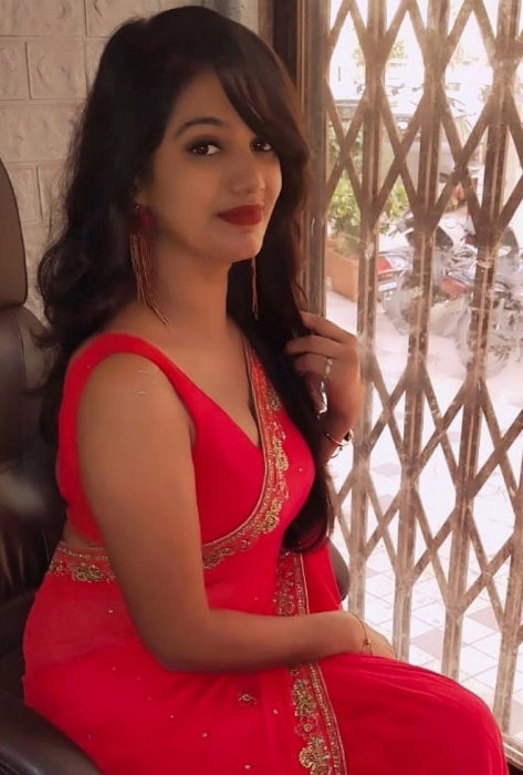 Riya Agarwal - foto 2