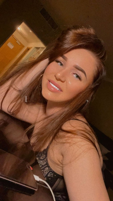 Emily - photo 4