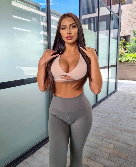 Erika - photo 2