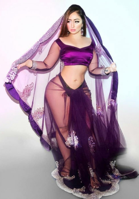 Meera - photo