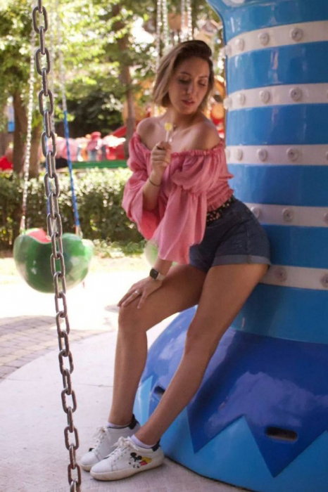 Veronika - photo 2