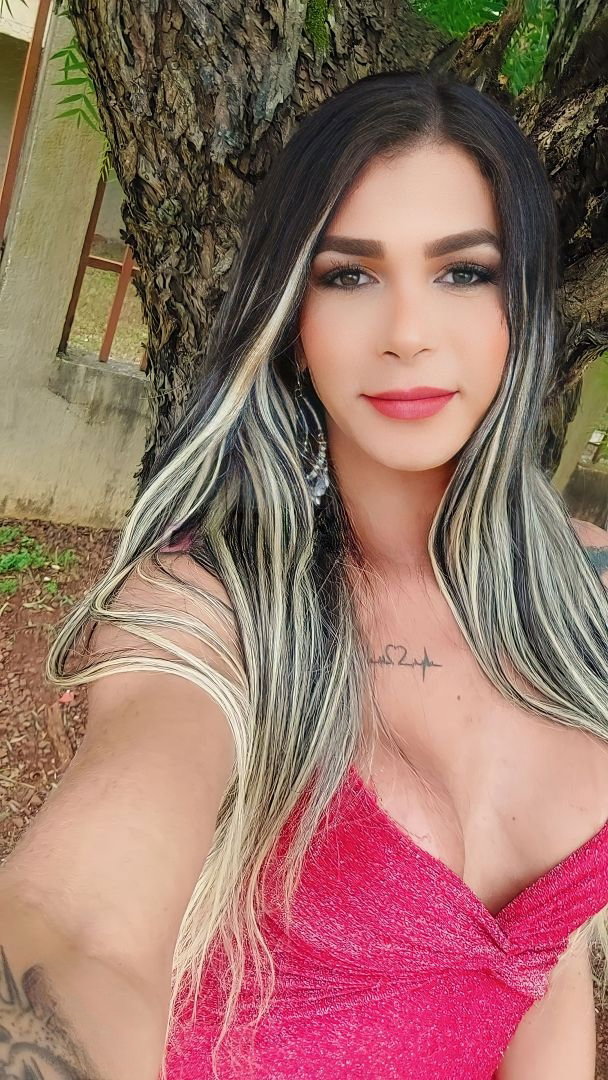 Emilly Oliver - photo 17