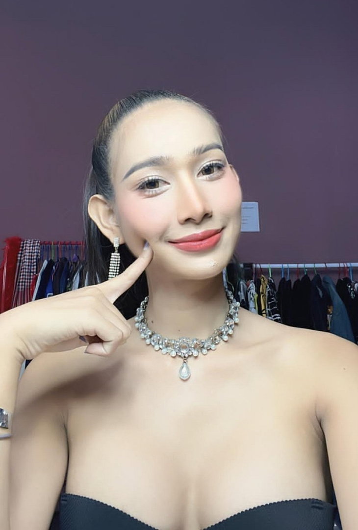 Ladyboy Mina - photo 12