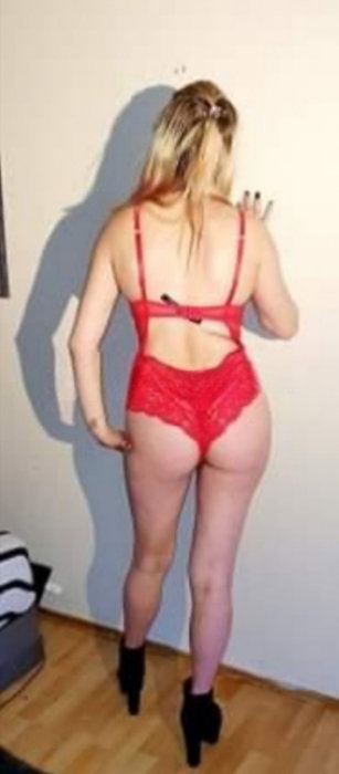 Nicole - photo 7