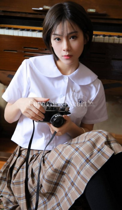 Young - photo 4