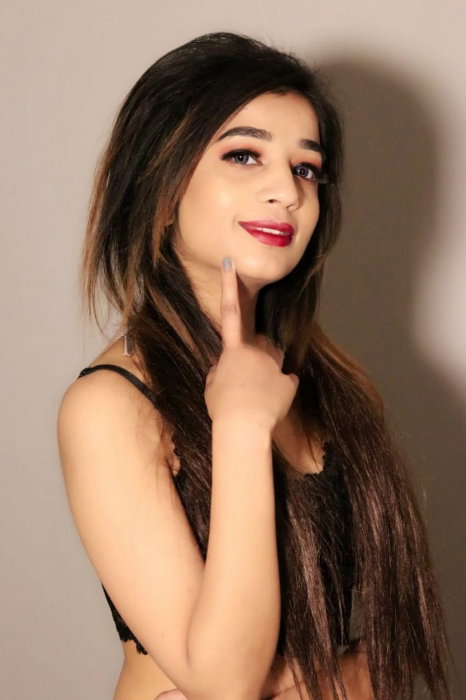 Riya K - photo 3