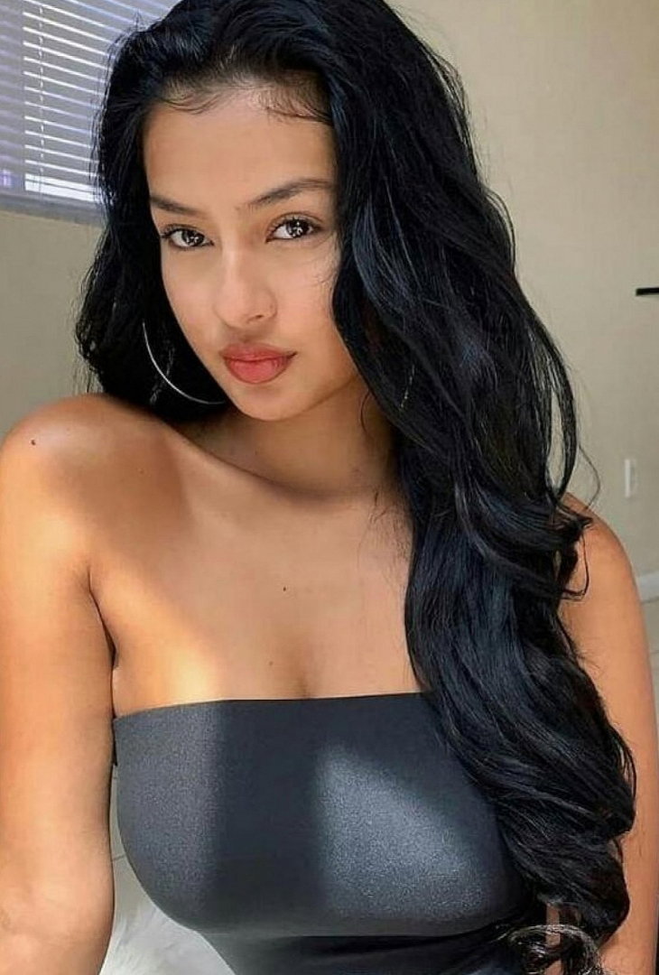 Sexy Bella - photo 4
