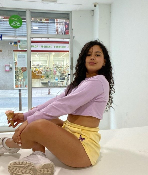 Laurena - photo 2