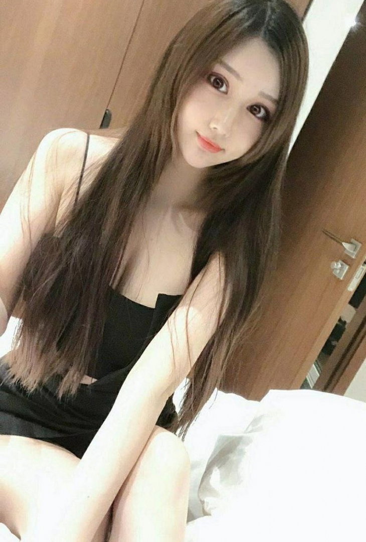 CHLOE - photo 2
