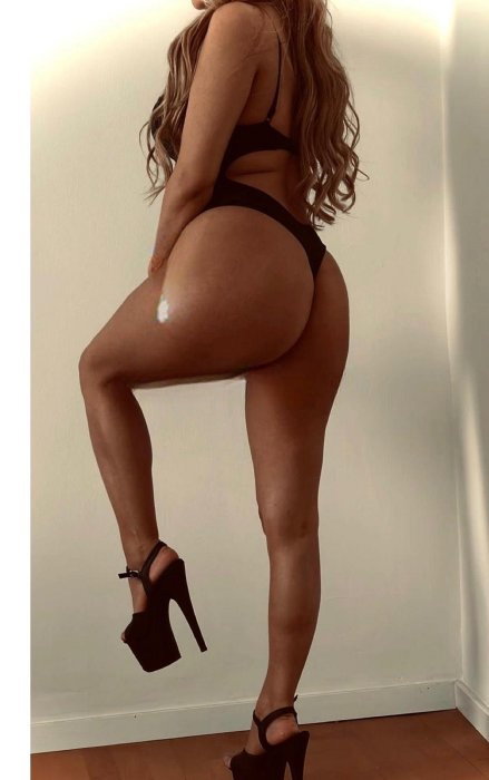 Mia - photo 1