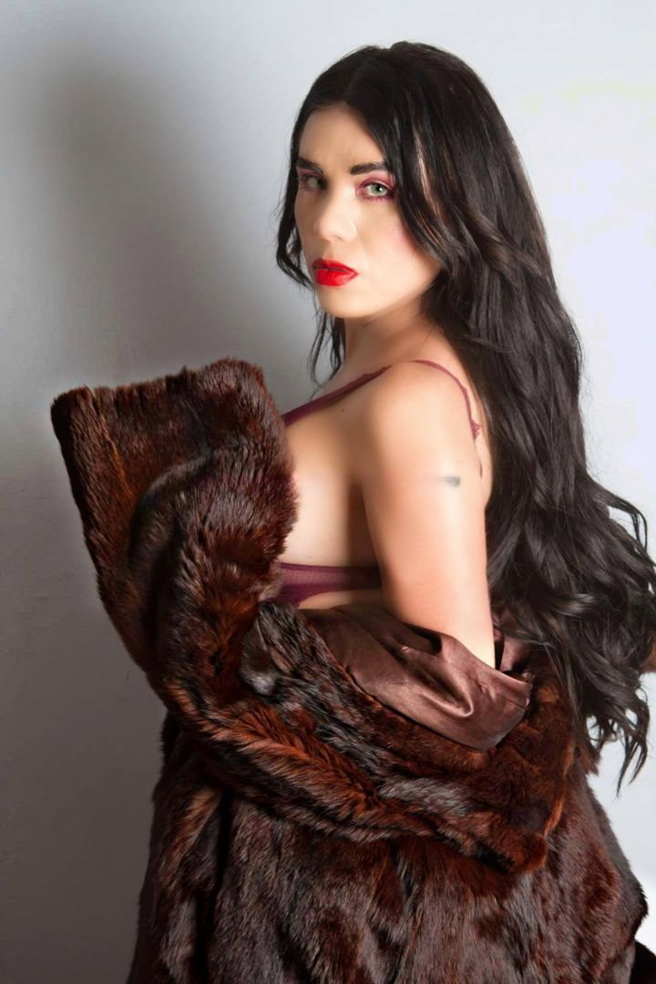 Zoe Ferrer - photo 9