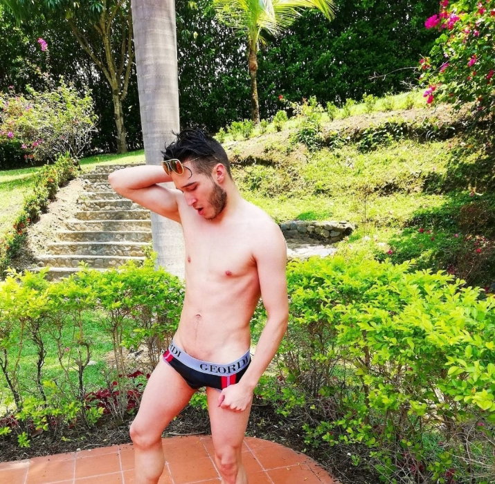 Ronnie - photo 8
