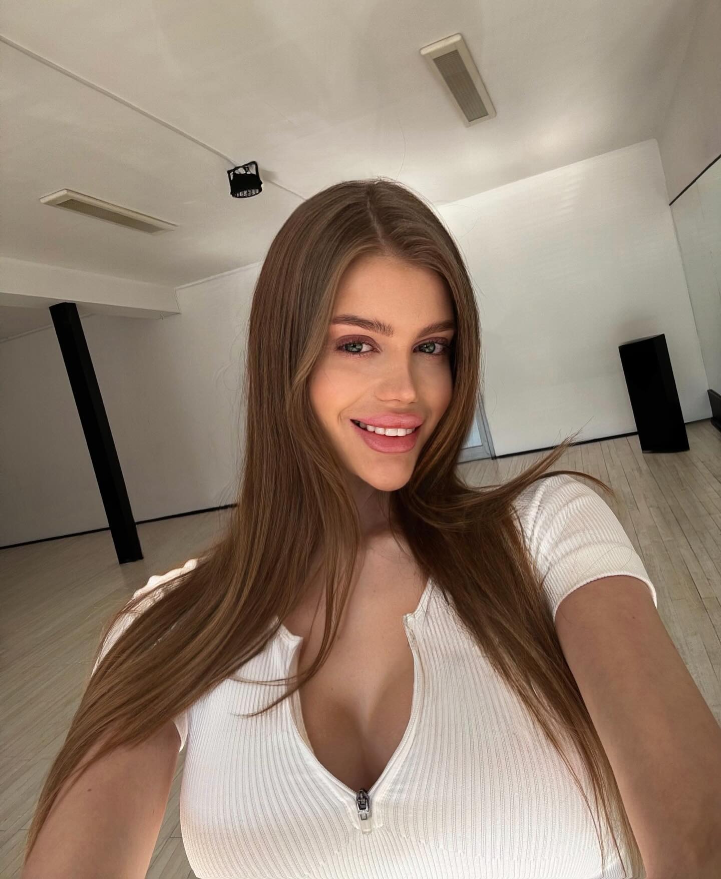 Monica - photo 14