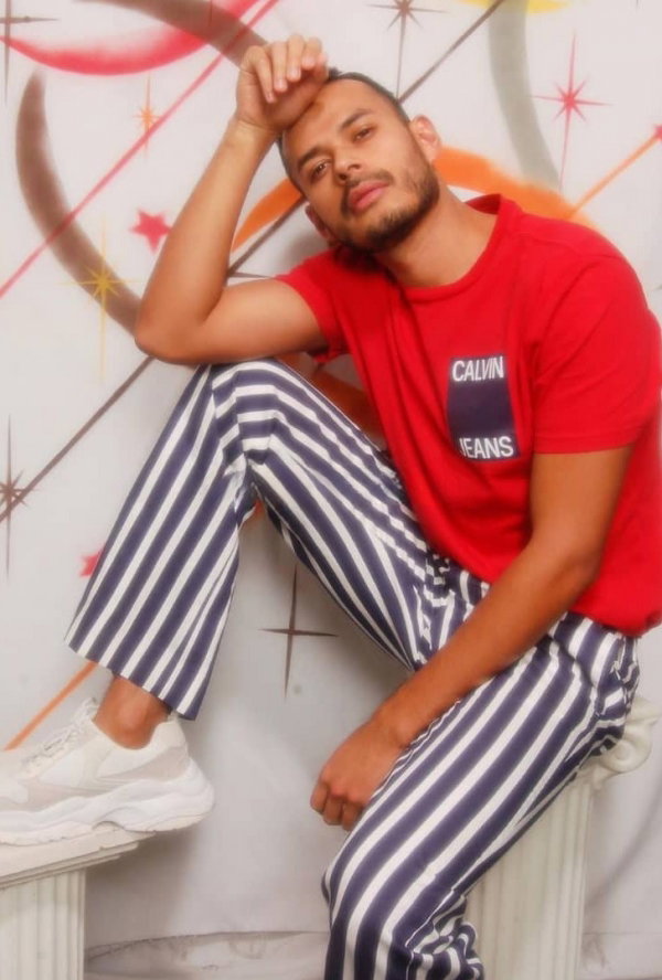 James - foto