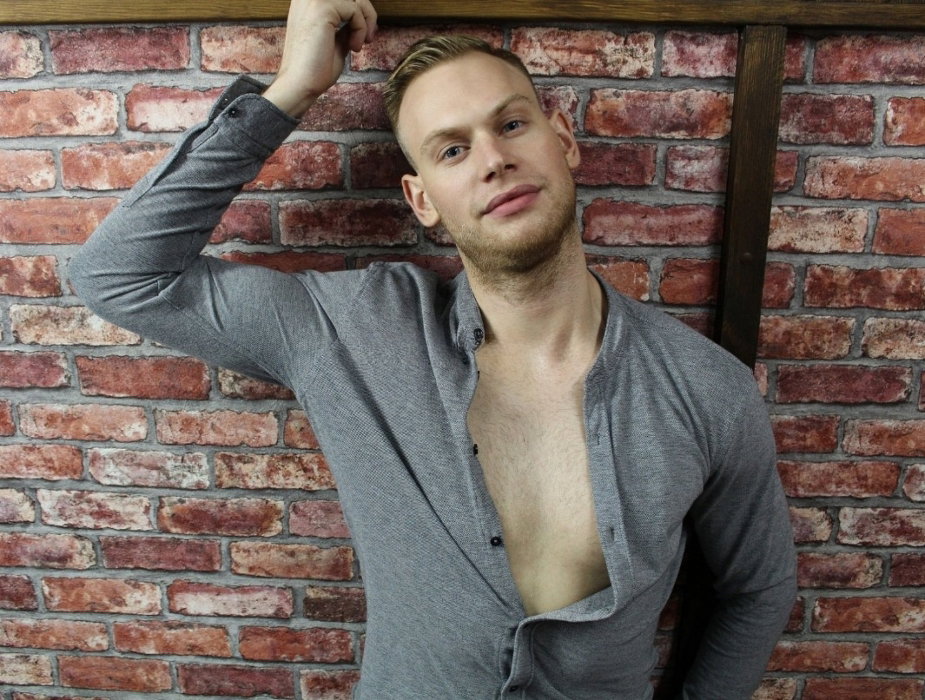 Sean - photo 8