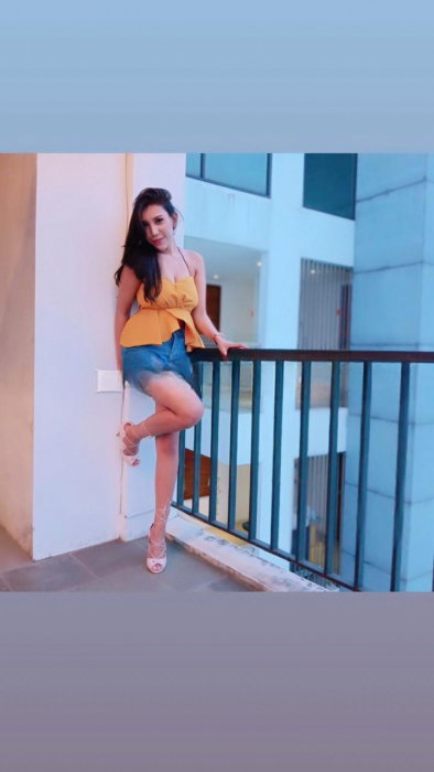 Julia Dewi - photo 2