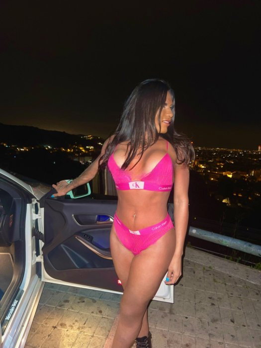 Sarah Bella - photo 8