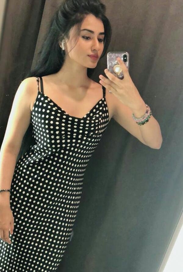 Nisha Khan - photo