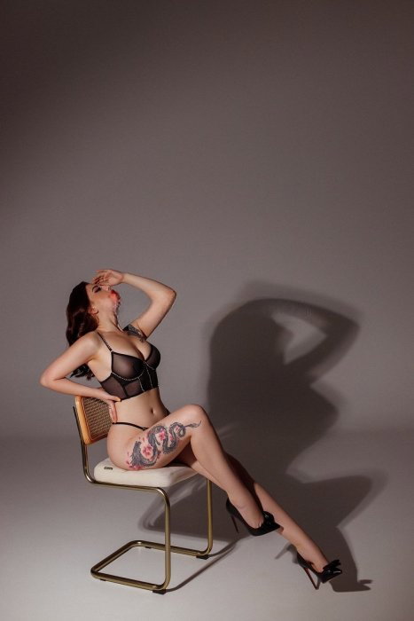 Angelina - photo 6