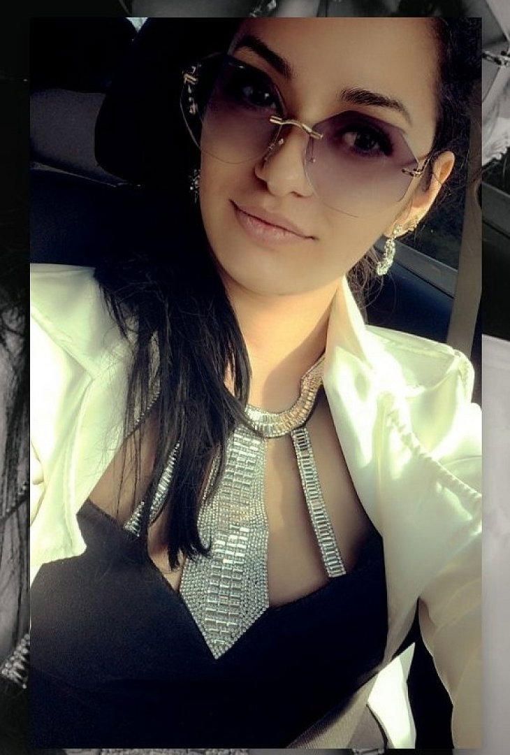 Elena - photo 6