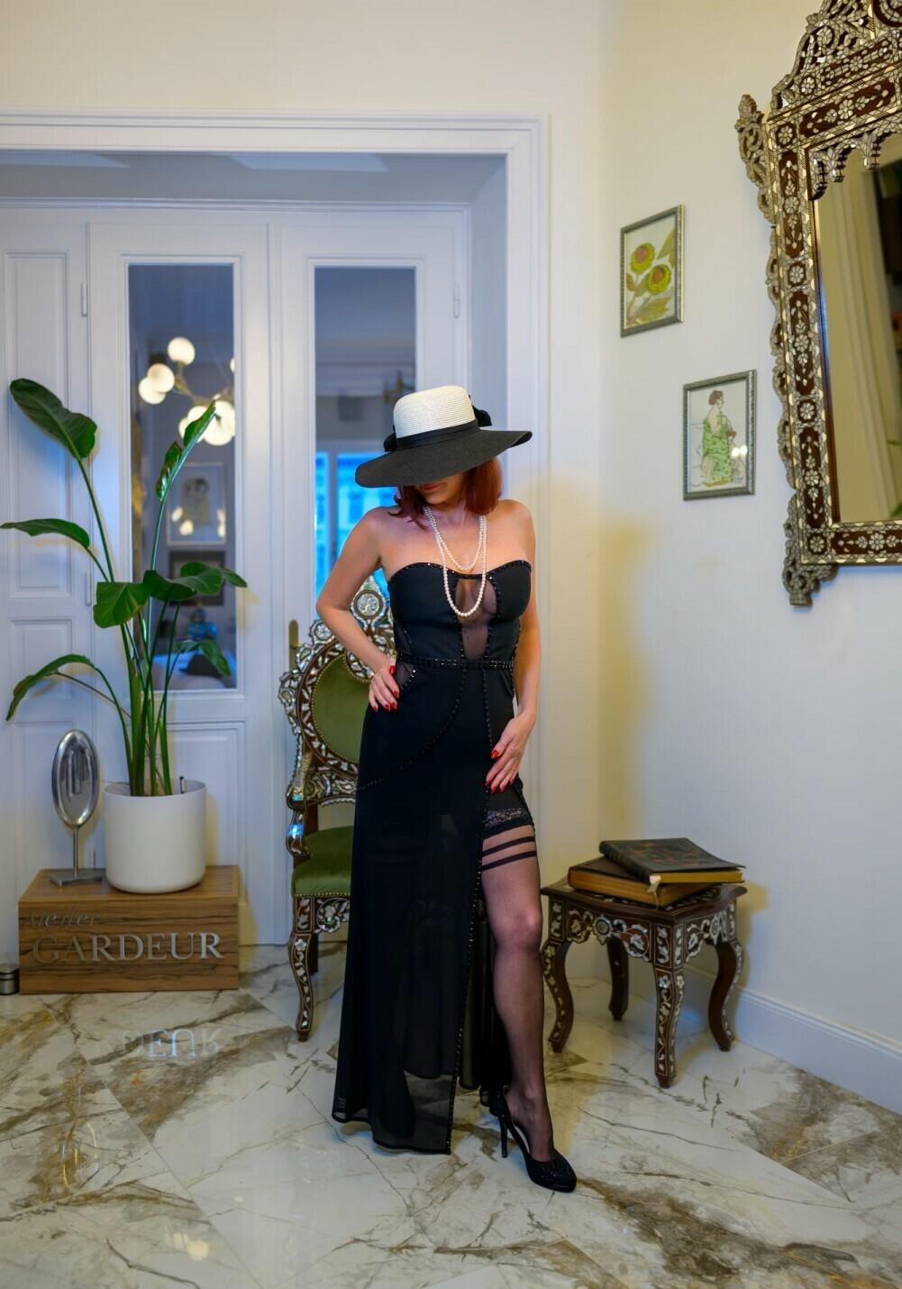 Nadine Royal - photo 2