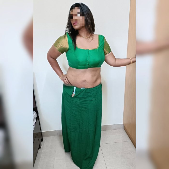 Priya Pornstar - photo 8