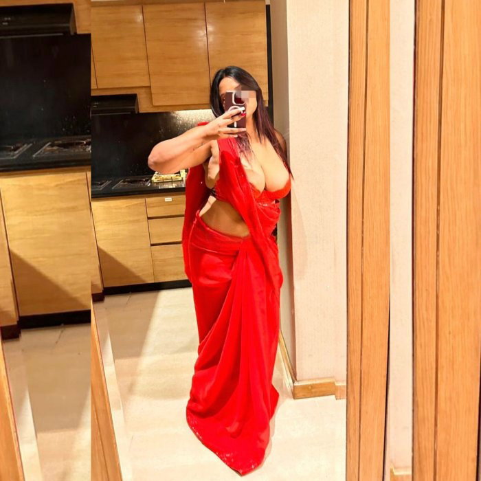 Priya Pornstar - photo 7