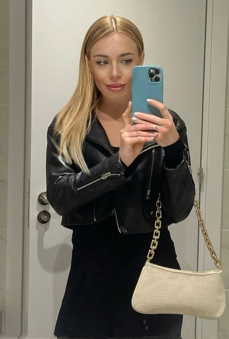Karina - foto