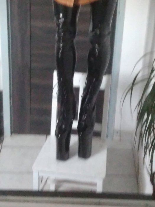 Li Black Martin - photo 7