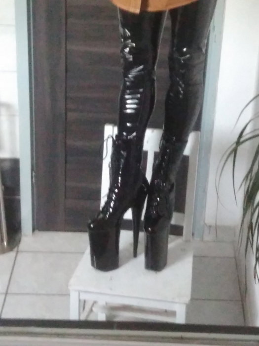 Li Black Martin - photo 6