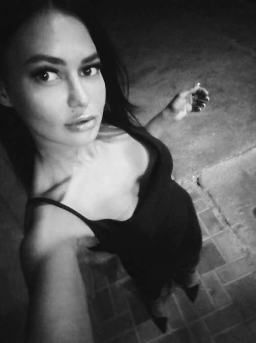 Adriana - photo 6