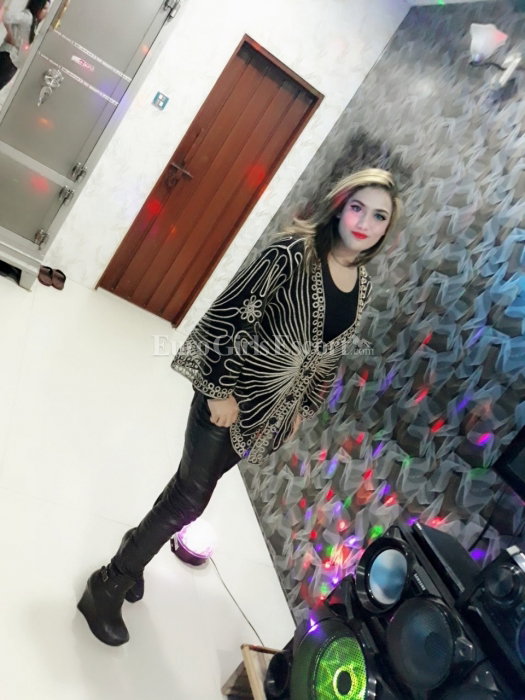 Ayesha Busty - photo 5