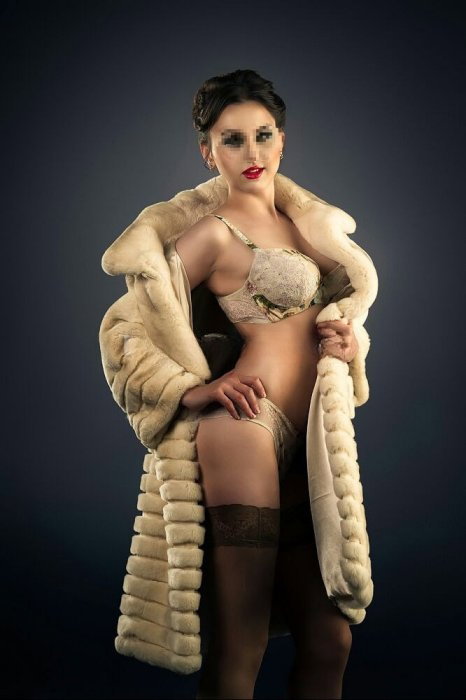 Alena - photo 4