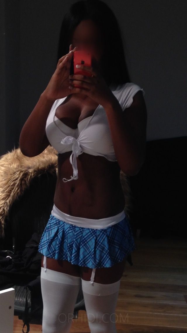 Farahdelaney - photo 10