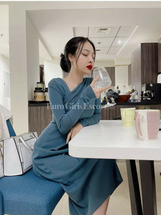 Susan Lee - photo 2